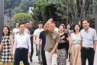 记者：为应对密集赛程，申花客胜亚泰后没放一天假